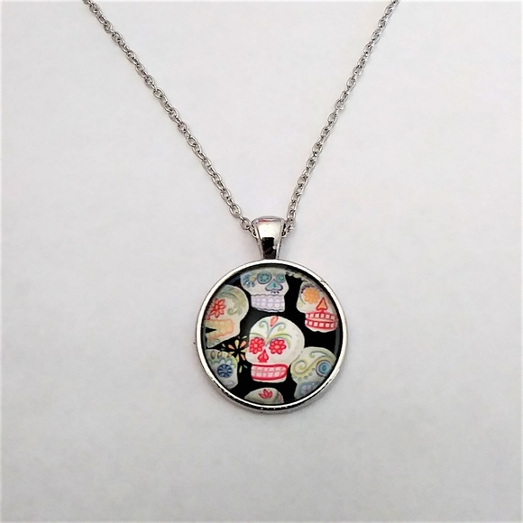 3 for $49 NEW Sugar Skulls Necklace - Picture 4 of 5